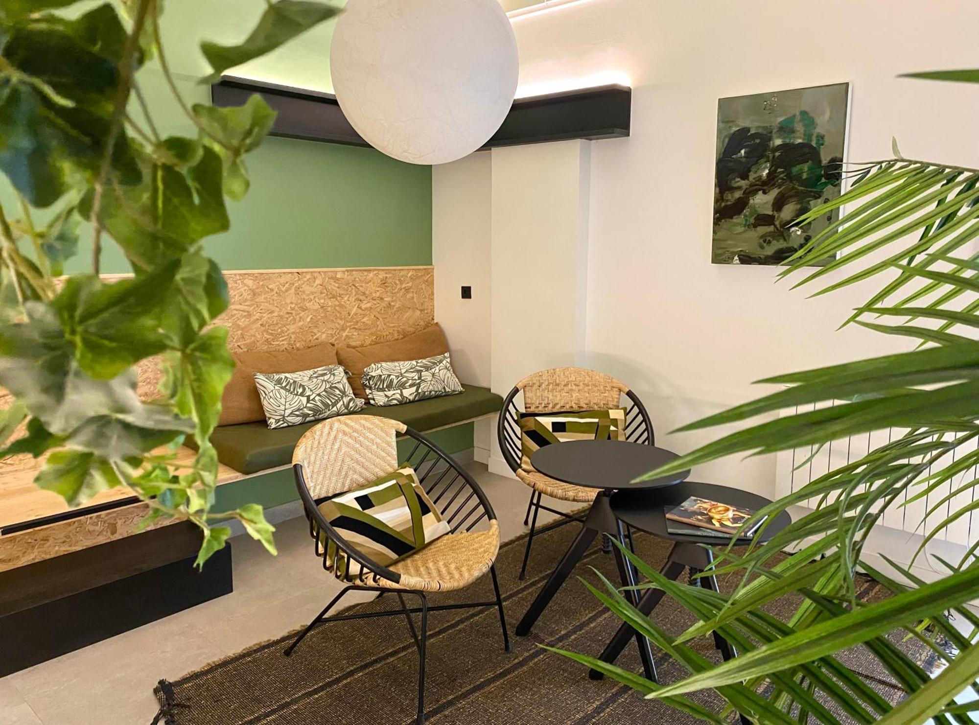 Mihotel Comte Lyon Ngoại thất bức ảnh