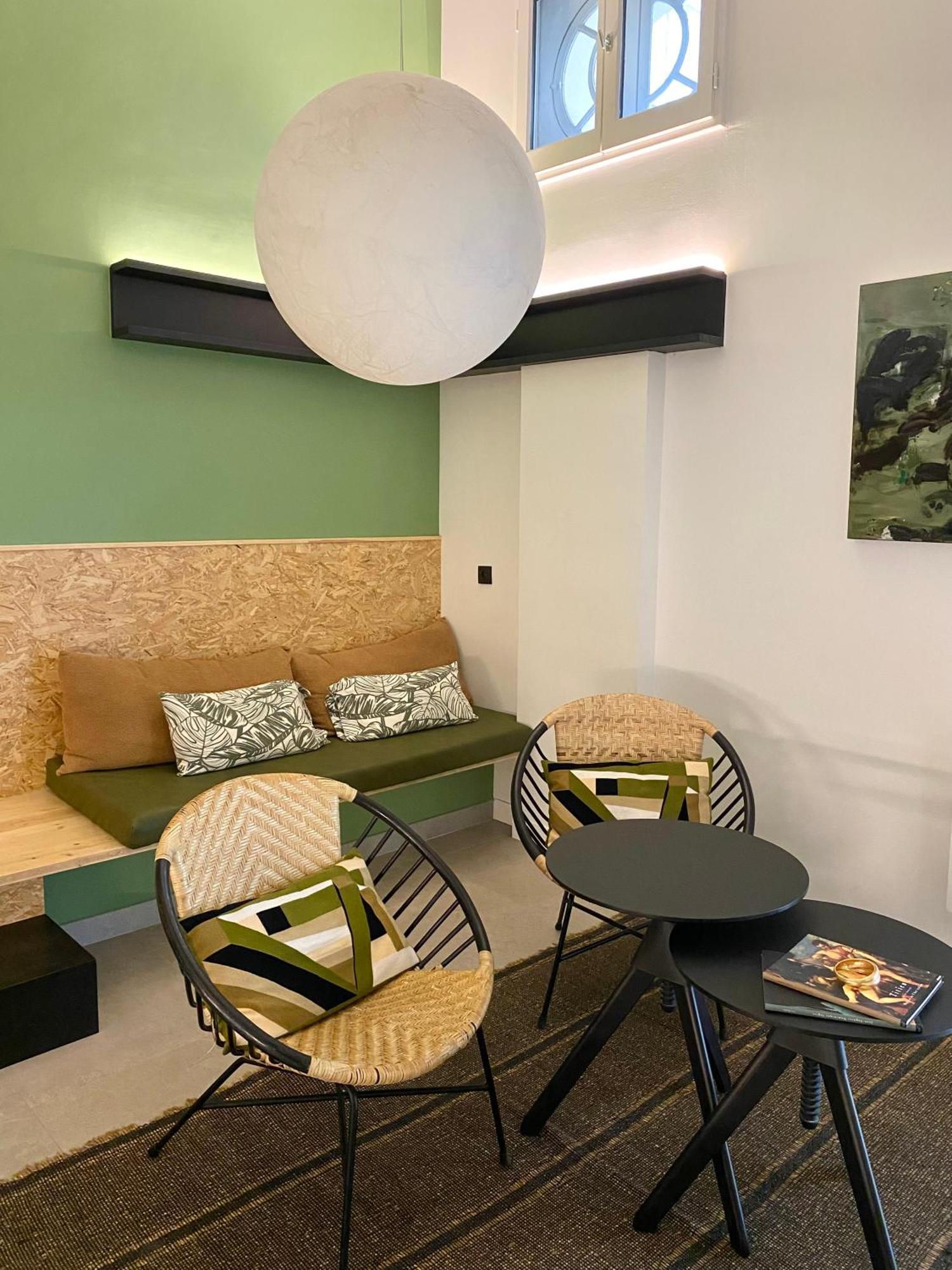 Mihotel Comte Lyon Ngoại thất bức ảnh