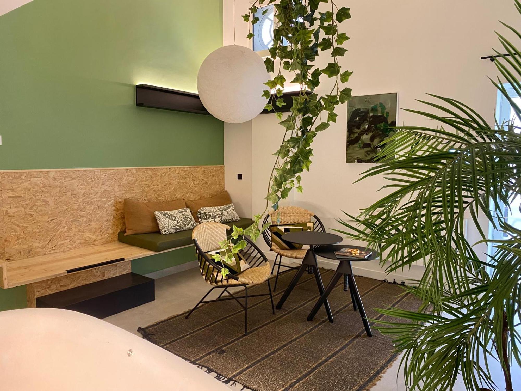 Mihotel Comte Lyon Ngoại thất bức ảnh
